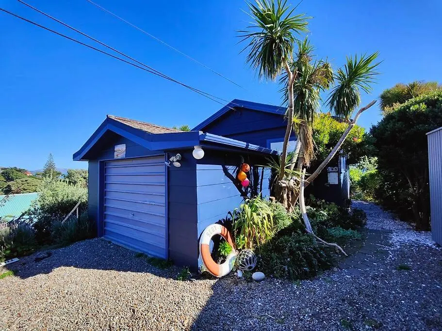 Holiday home The Blue House Villa Paekakariki